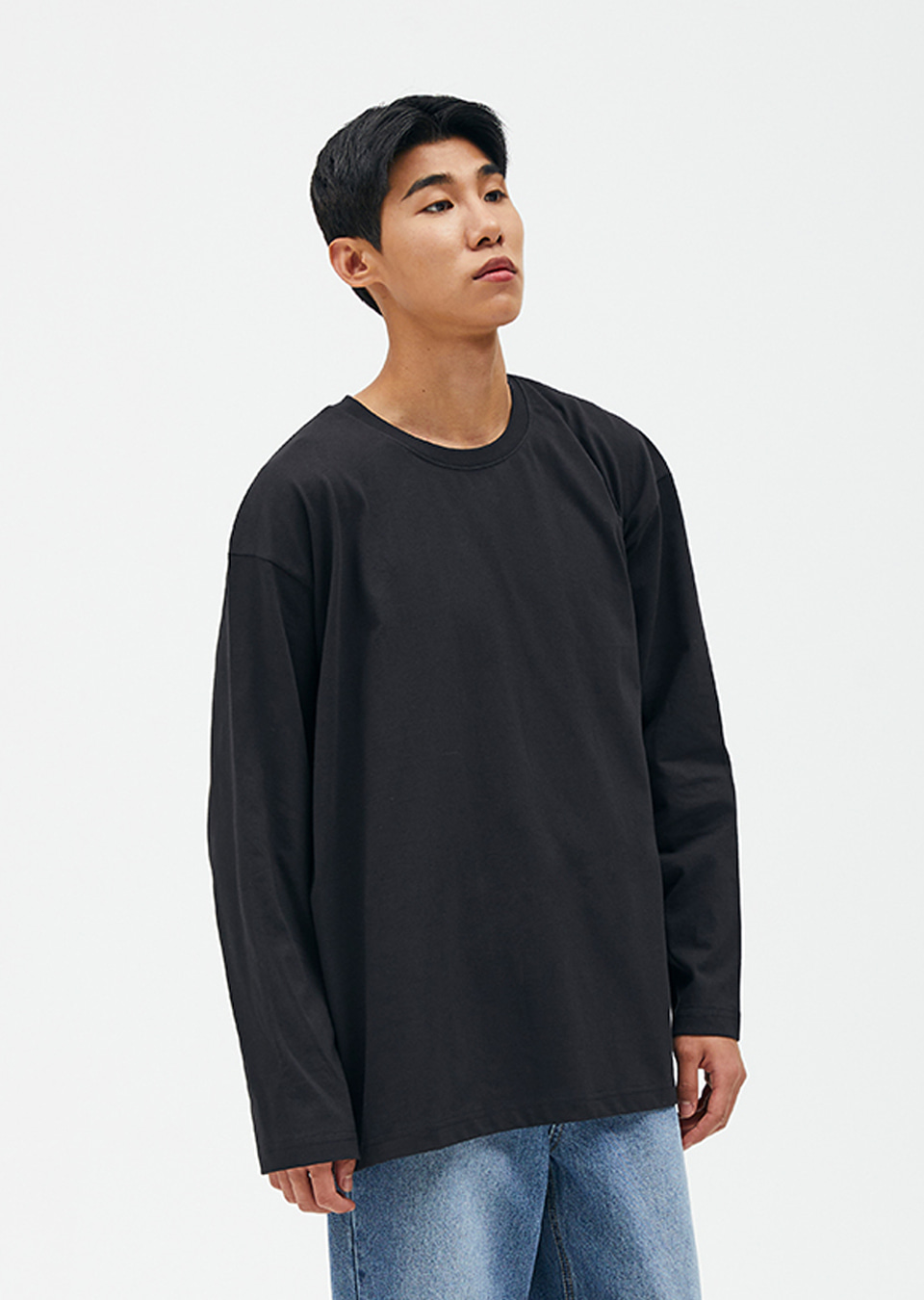 overfit long-sleeved T-shirt (BLACK)